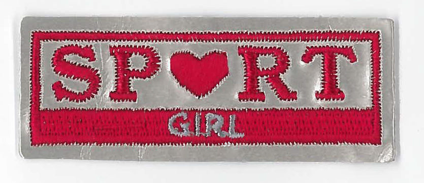 Broderat tygmärke Sport att sy eller stryka på som dekoration eller att laga hål med. Storlek: 6,5 x 2,5 cm